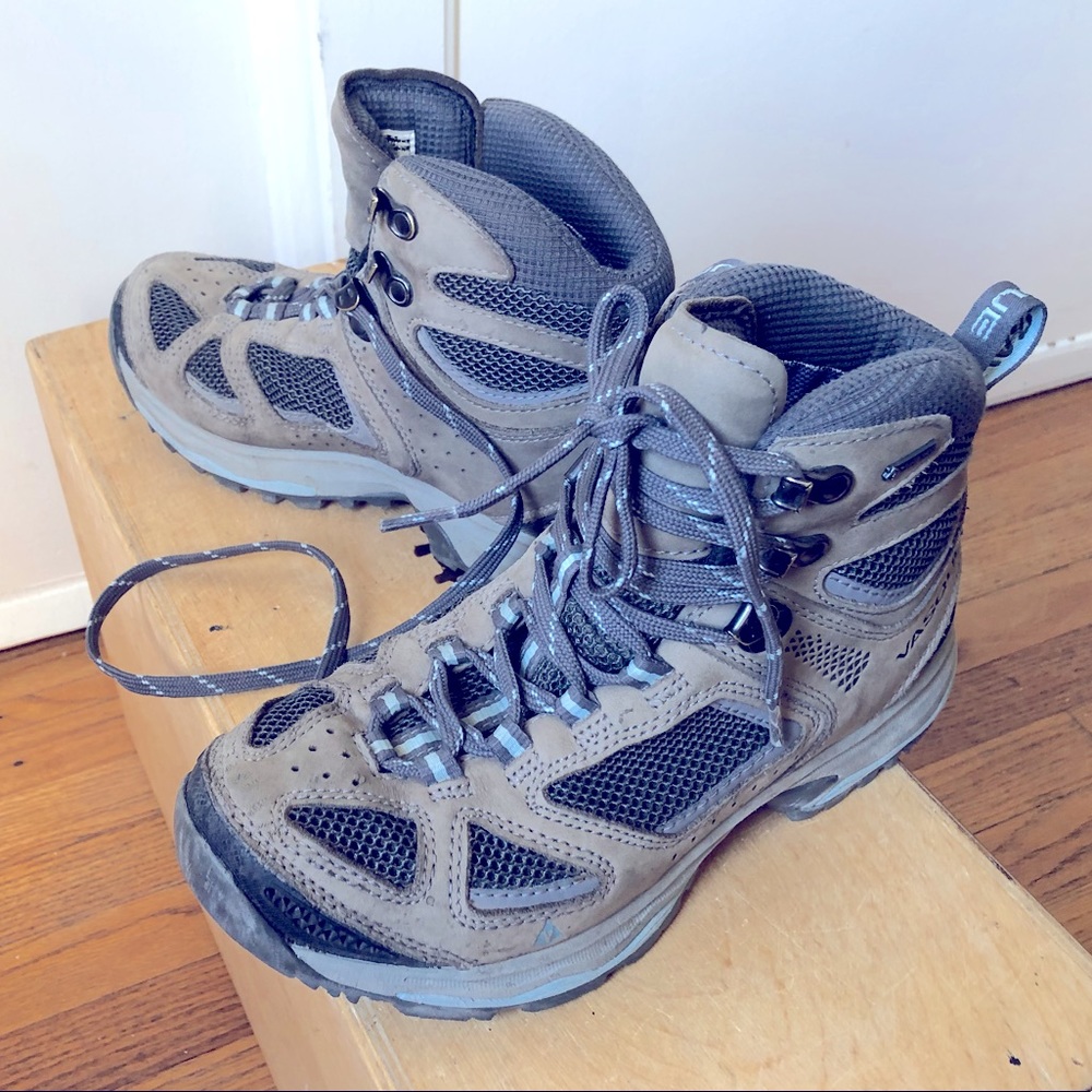 Women’s hiking boots - Vasque Breeze III Gtx
